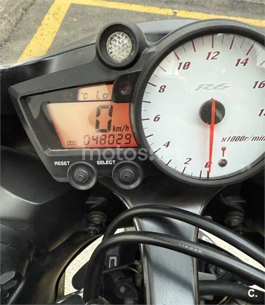 Yamaha R6 – Vista 4
