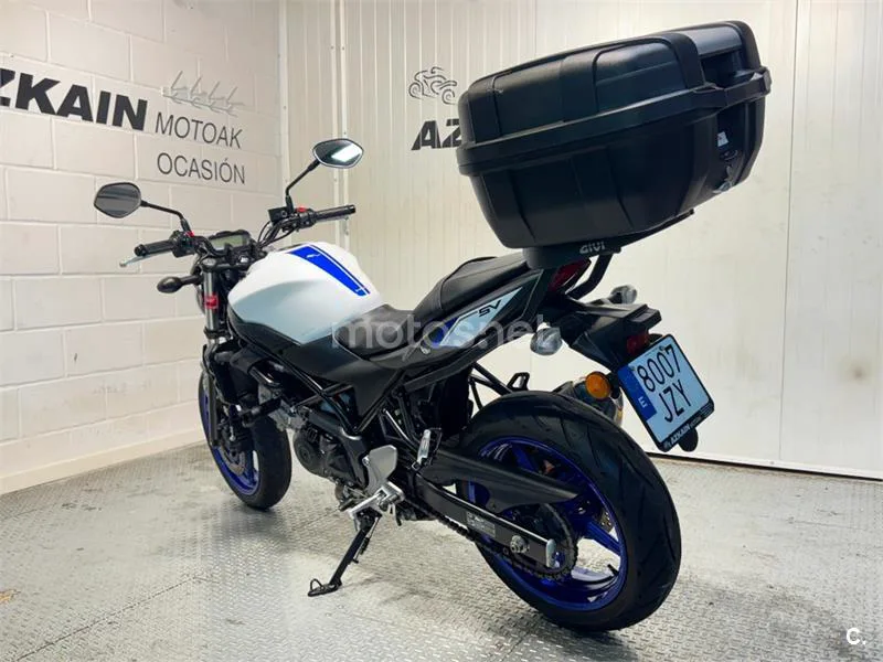 Suzuki SV 650 – Vista 4