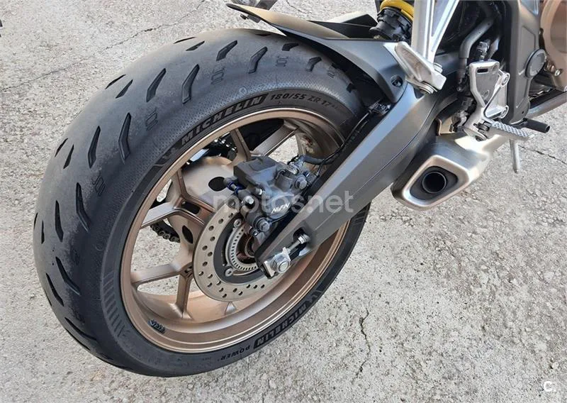 Honda CBR 650 R – Vista 19
