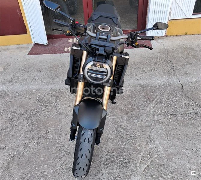 Honda CBR 650 R – Vista 7