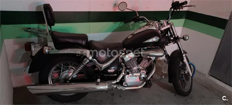 Suzuki Intruder 250 – Vista 4