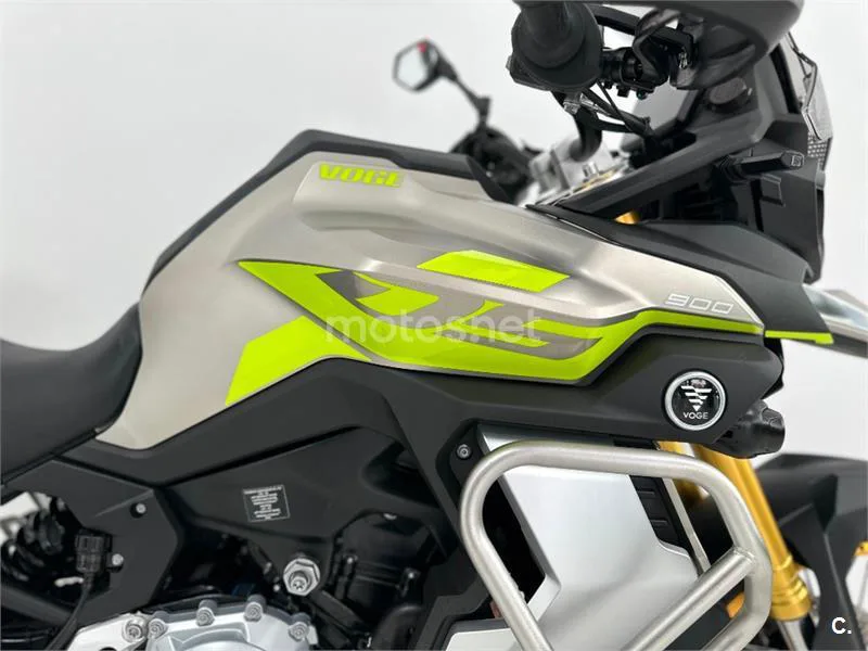 Voge 900 DSX – Vista 12