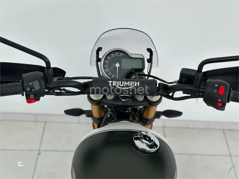 Triumph Scrambler 400 X – Vista 30