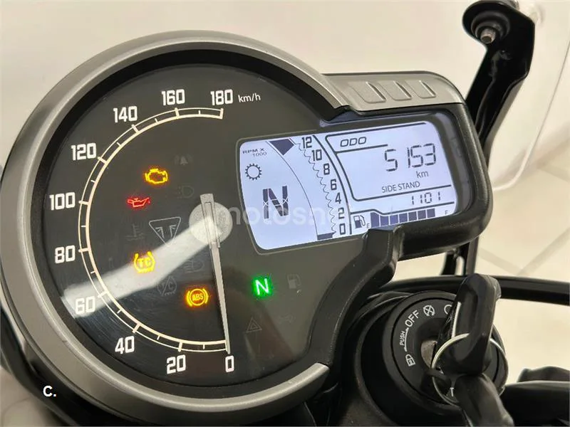 Triumph Scrambler 400 X – Vista 33