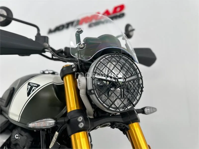 Triumph Scrambler 400 X – Vista 7