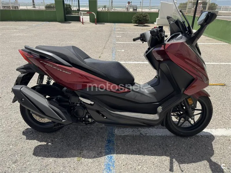 Honda Forza 350 - Vista 4