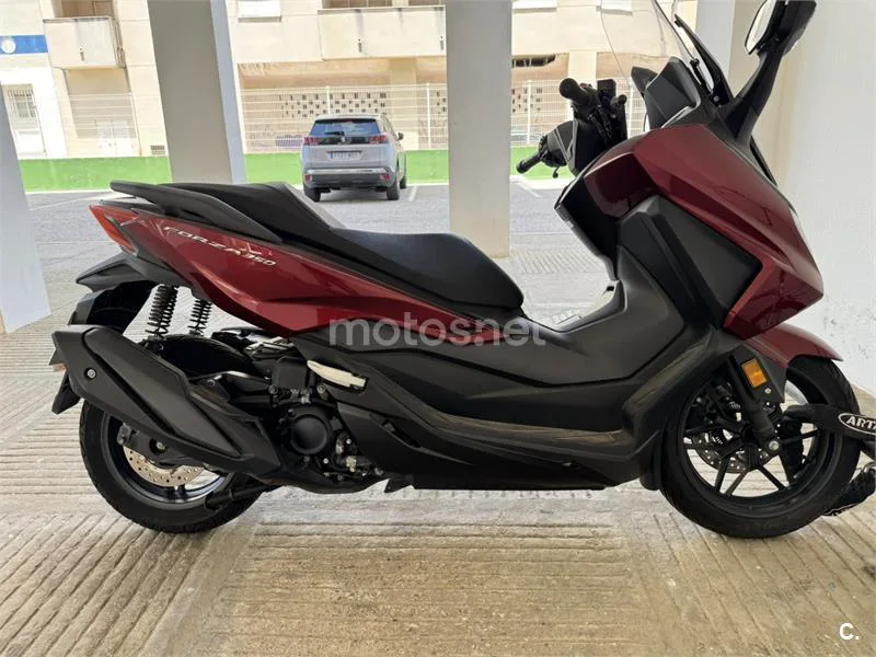 Honda Forza 350 - Vista 9