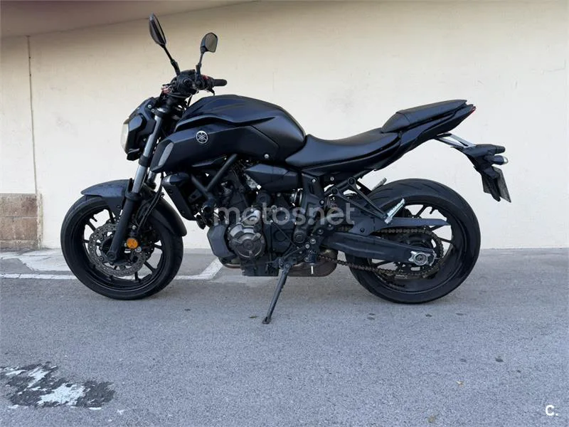 Yamaha MT-07 – Vista 5