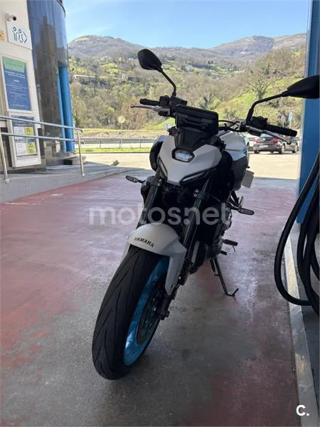 Yamaha MT-07 – Vista 4