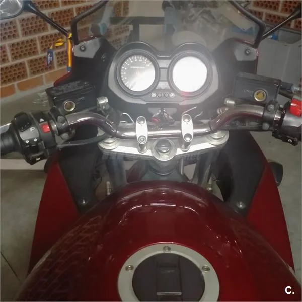 Suzuki Bandit 650 – Vista 6