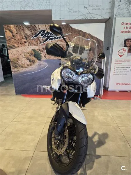Triumph Tiger 800 XR – Vista 4