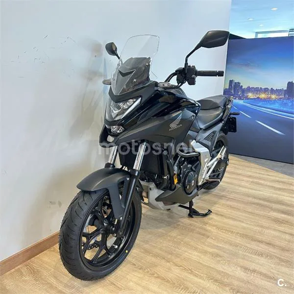 Honda NC 750 X – Vista 4
