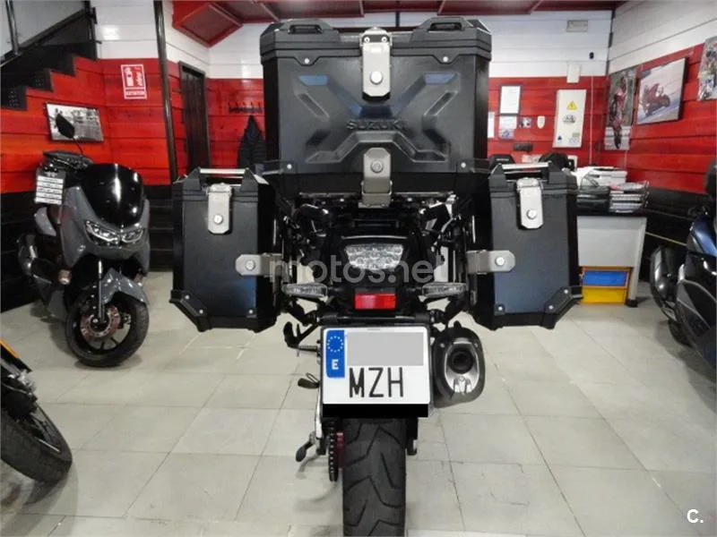 Suzuki V-Strom 1050 – Vista 7
