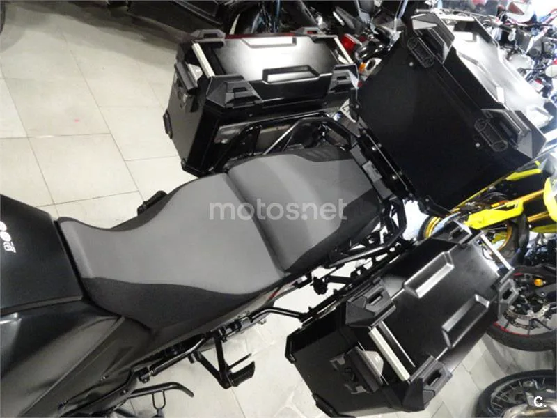 Suzuki V-Strom 1050 – Vista 8