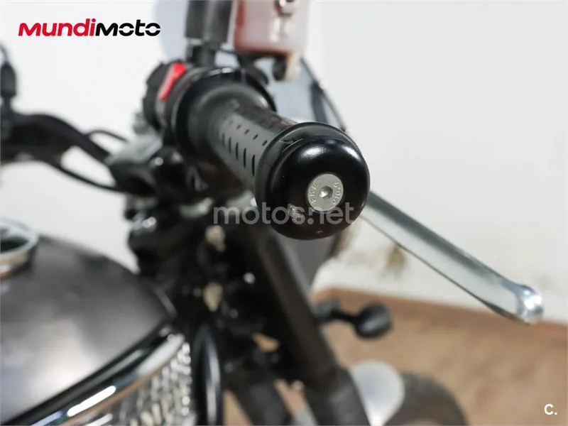 Triumph Scrambler EFI – Vista 17