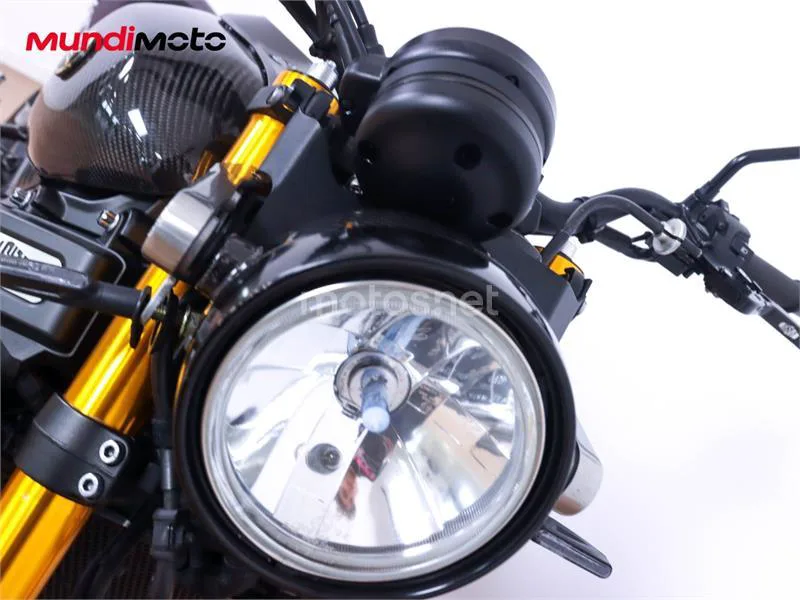 Yamaha XSR 900 – Vista 13