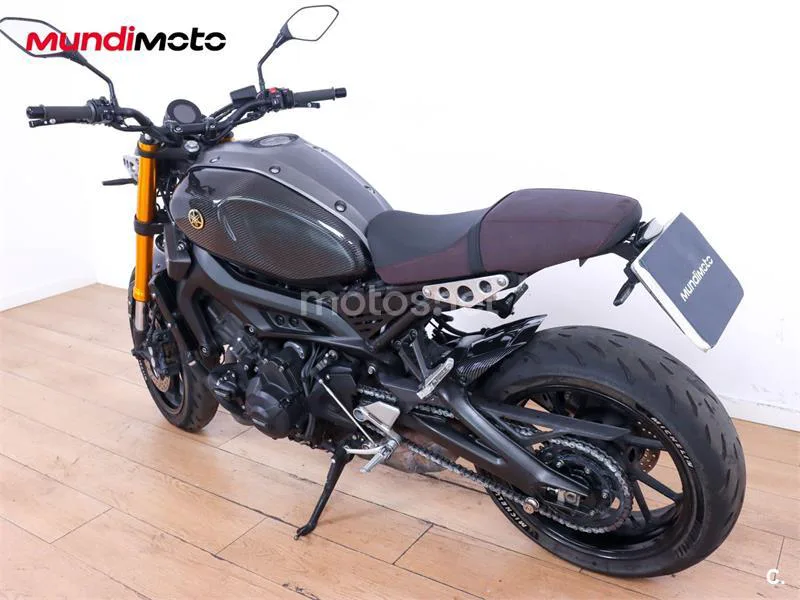 Yamaha XSR 900 – Vista 8
