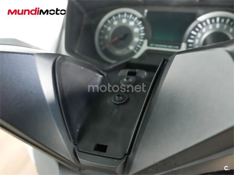 Honda Forza 125 – Vista 15
