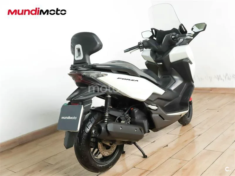 Honda Forza 125 – Vista 3