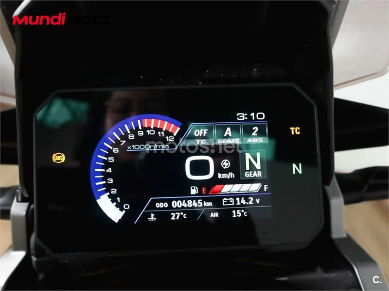 Suzuki V-Strom 1050 – Vista 11