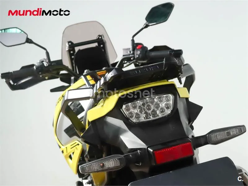 Suzuki V-Strom 1050 – Vista 9