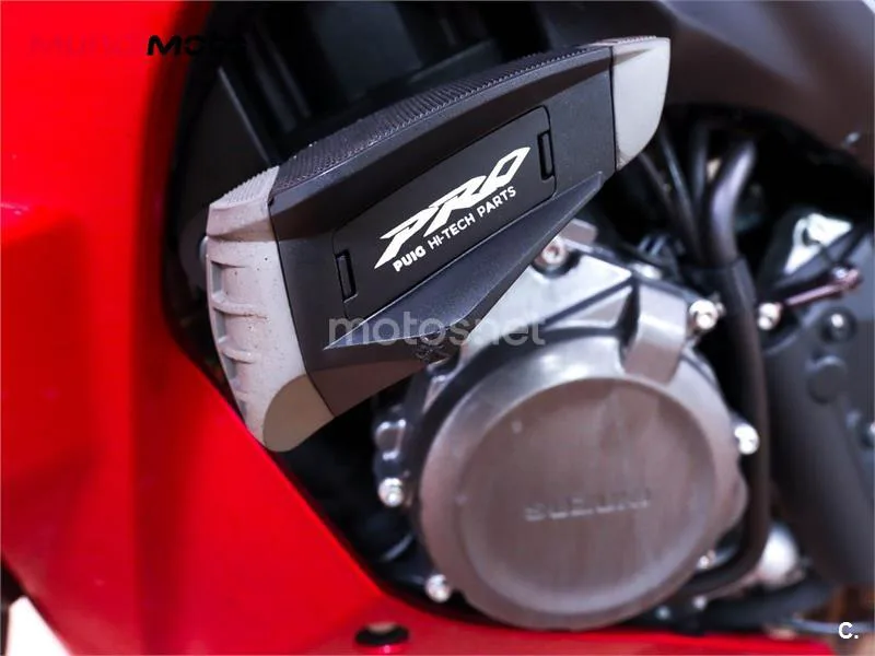 Suzuki GSX-S – Vista 16