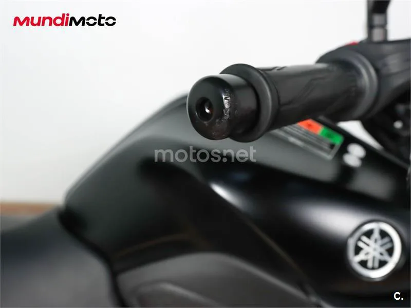 Yamaha MT-125 – Vista 16