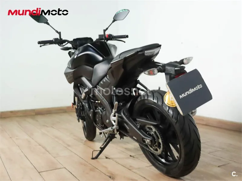 Yamaha MT-125 – Vista 8