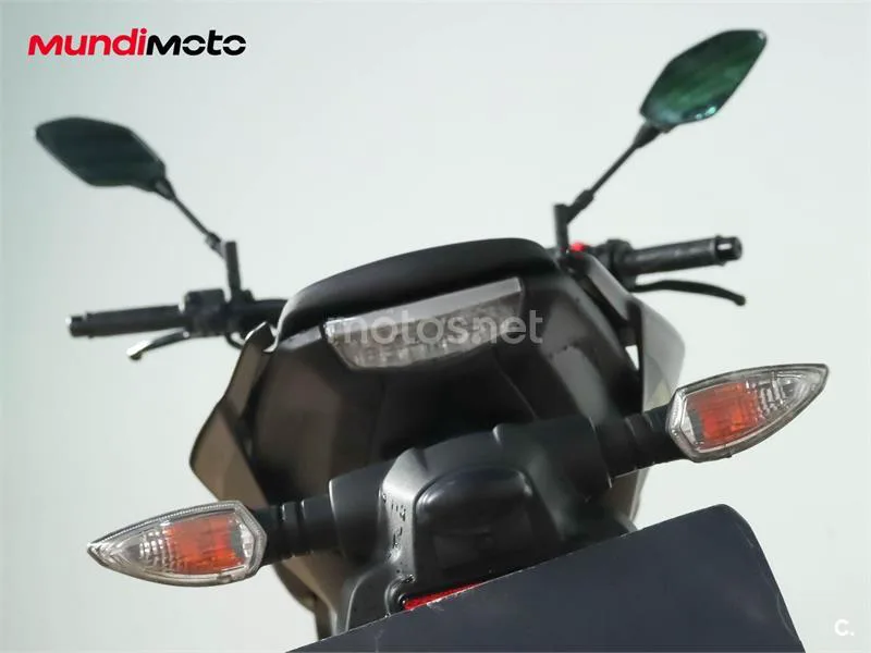 Yamaha MT-125 – Vista 9