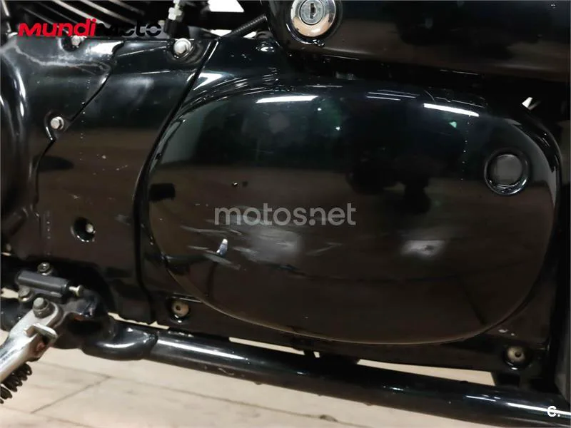 Suzuki Intruder M800 – Vista 18
