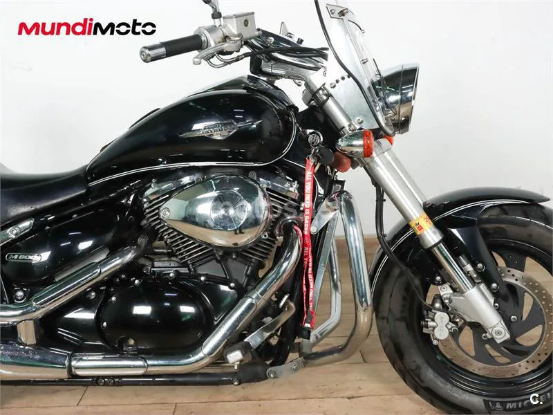 Suzuki Intruder M800 – Vista 19
