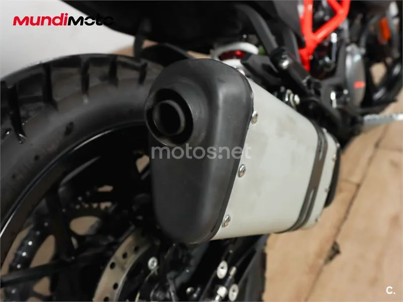 KTM 390 – Vista 24