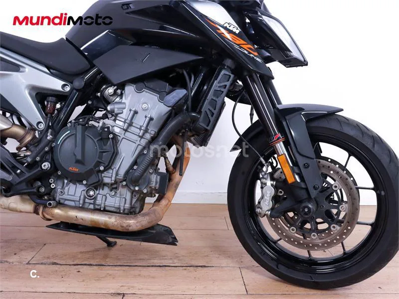 KTM 790 – Vista 15