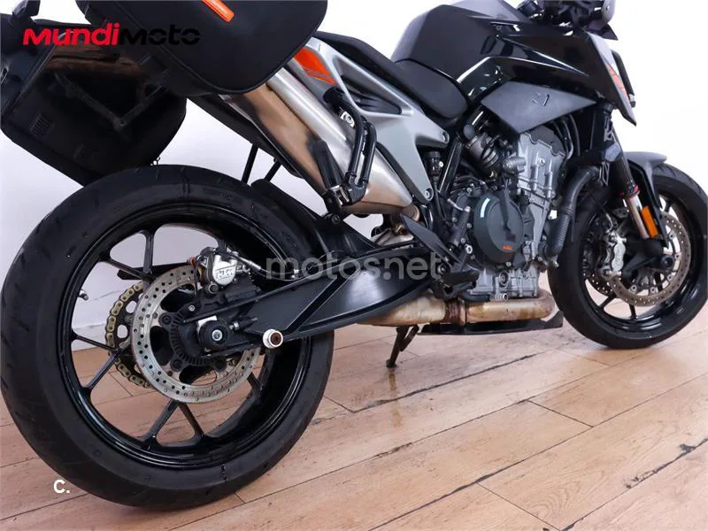 KTM 790 – Vista 4