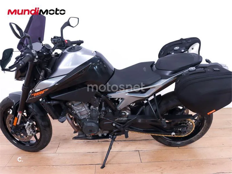 KTM 790 – Vista 6