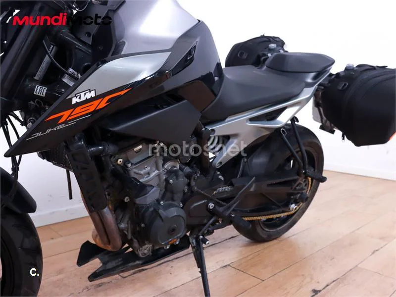 KTM 790 – Vista 10