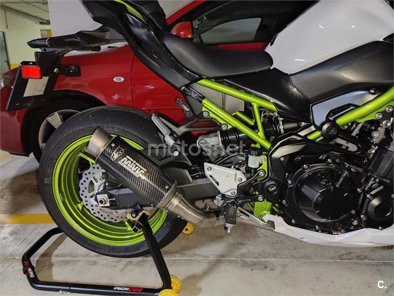 Kawasaki Z900 – Vista 3
