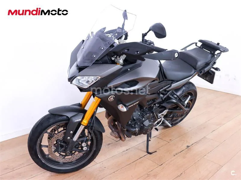 Yamaha Tracer 900 – Vista 7