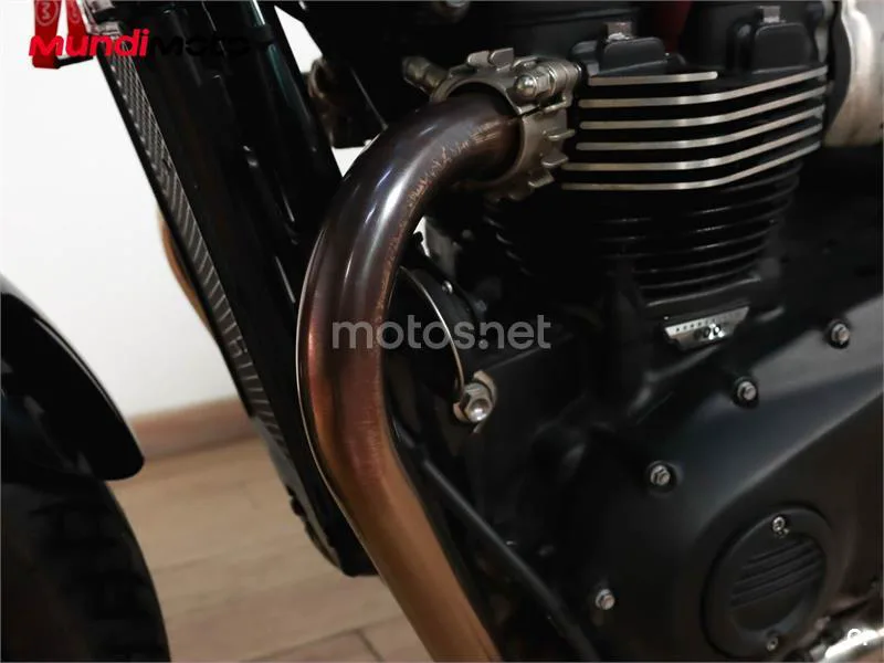 Triumph Street Twin – Vista 14