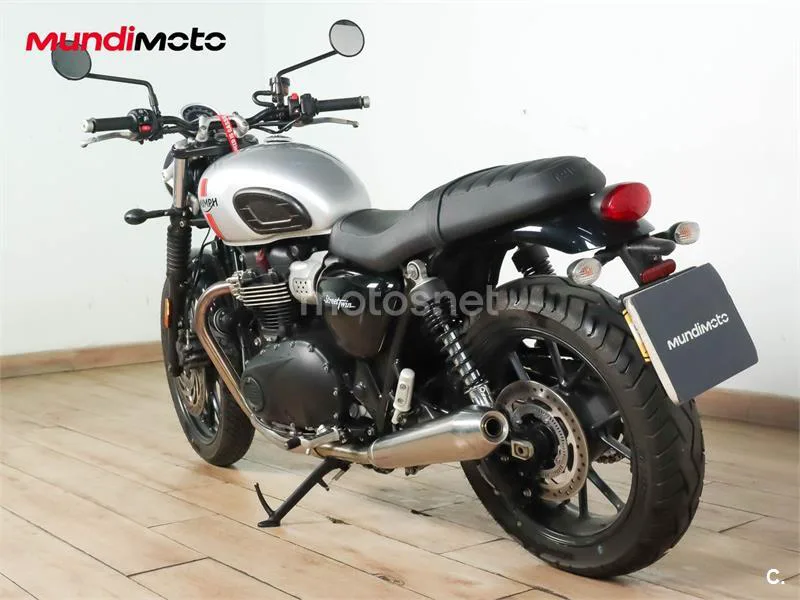 Triumph Street Twin – Vista 8