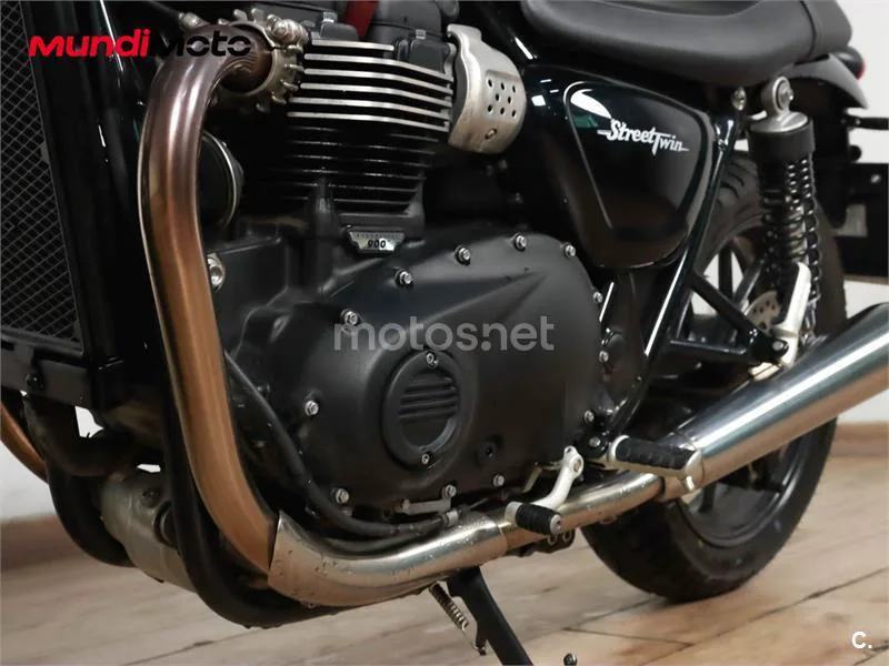 Triumph Street Twin – Vista 10