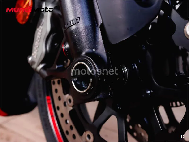 Ducati Streetfighter V2 – Vista 13