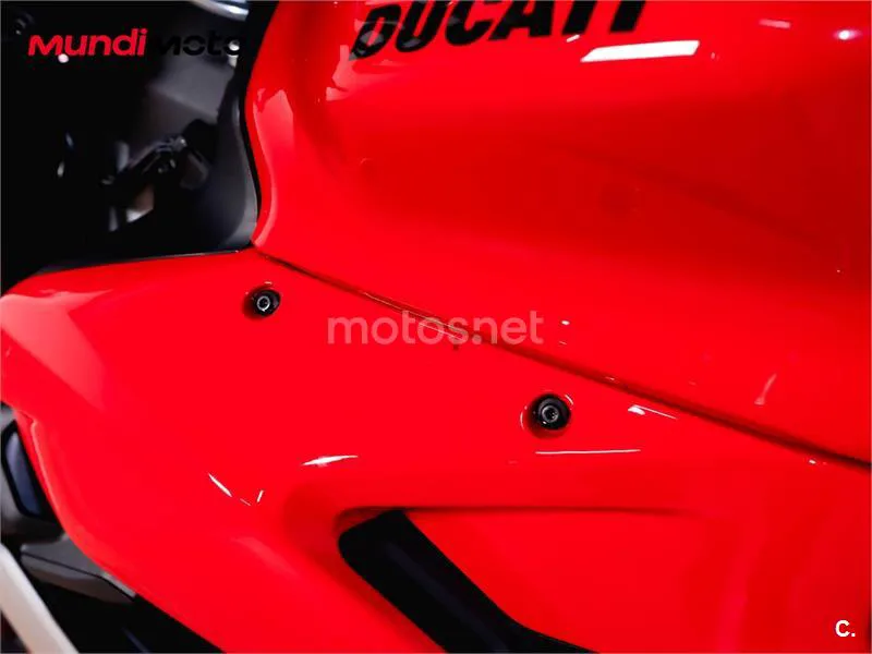 Ducati Streetfighter V2 – Vista 15