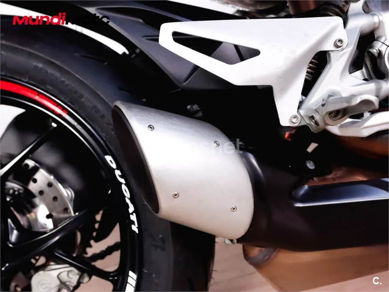 Ducati Streetfighter V2 – Vista 21
