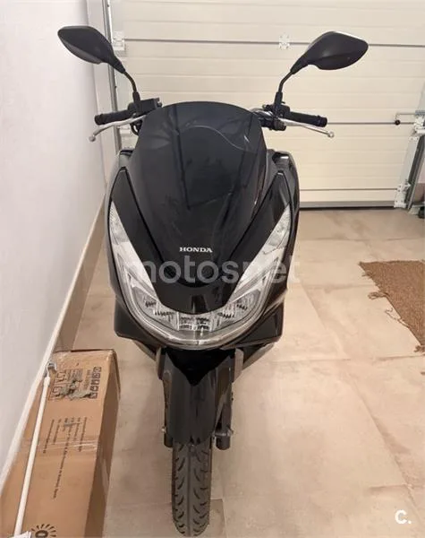 Honda PCX 125 – Vista 3