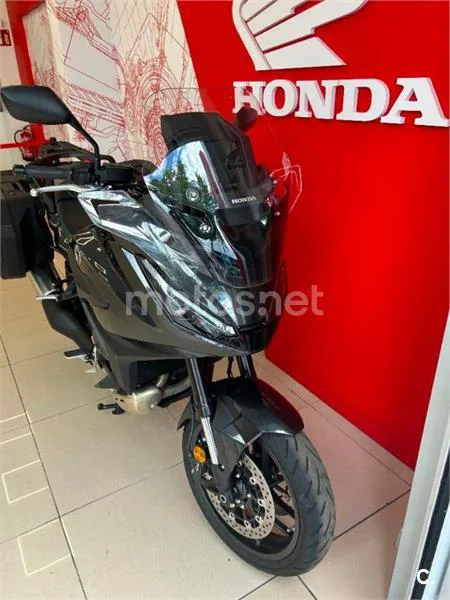 Honda NT1100 – Vista 6