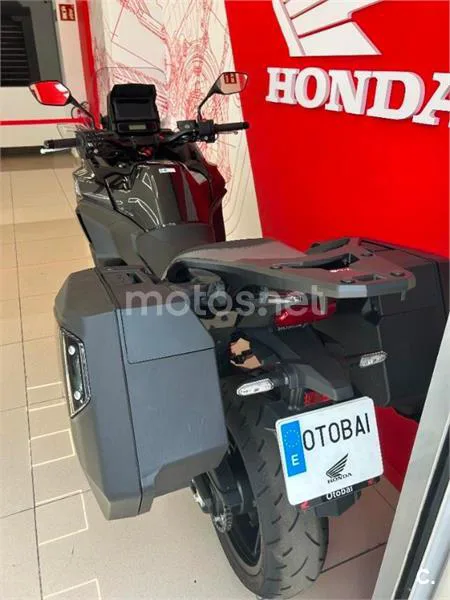 Honda NT1100 – Vista 8
