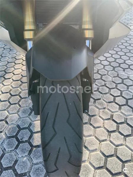 Honda Forza 750 – Vista 6