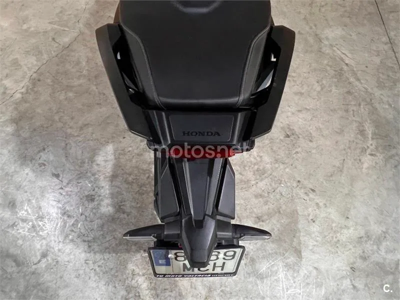 Honda X-ADV – Vista 11