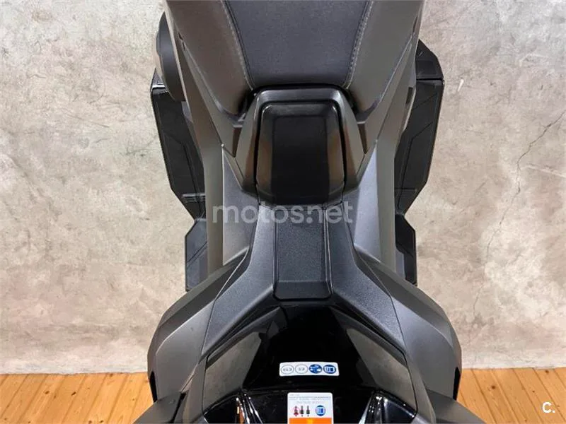 Honda X-ADV – Vista 15